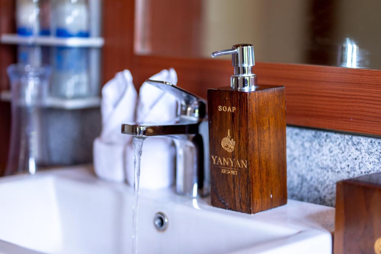 Yanyan Resort Ubud Buitenkant foto